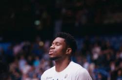 HuaTiHui-热火碾压勇士，字母哥高光表现的简单介绍